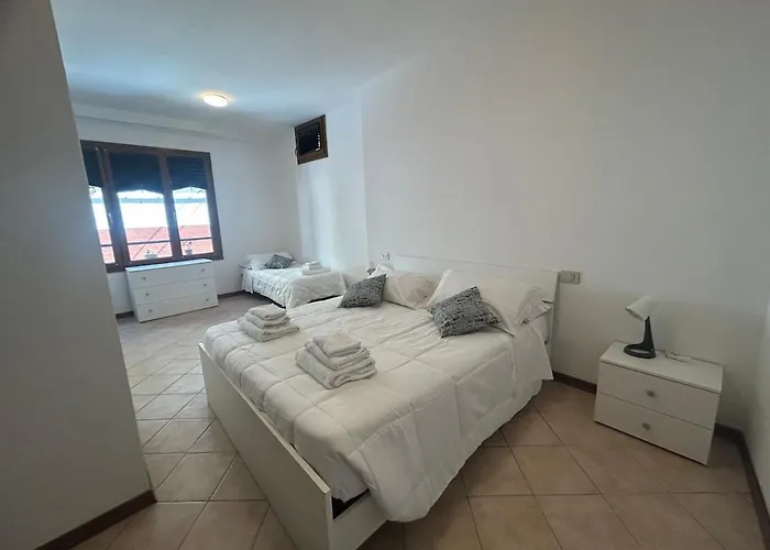 Living Apartment-centro Storico-autodromo 伊莫拉