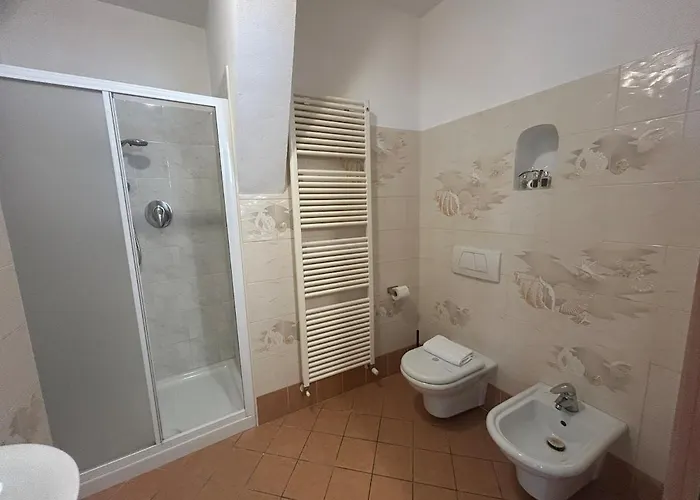 Living Apartment-centro Storico-autodromo 伊莫拉