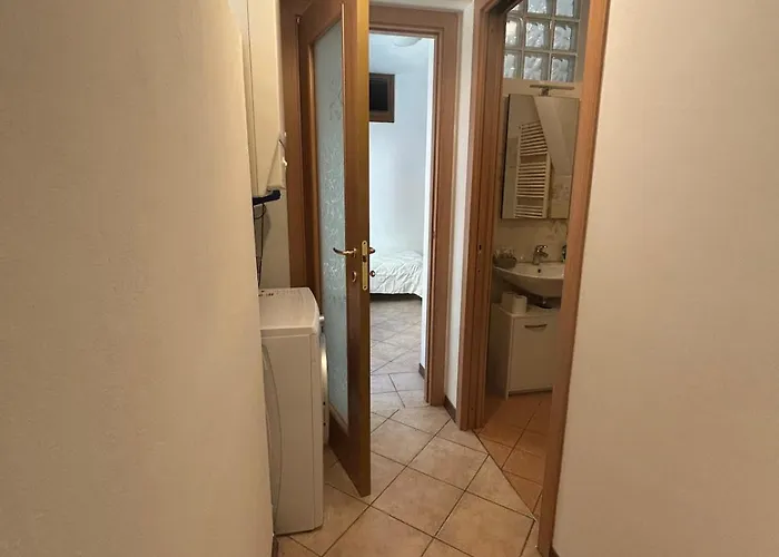 公寓 Living Apartment-centro Storico-autodromo 伊莫拉