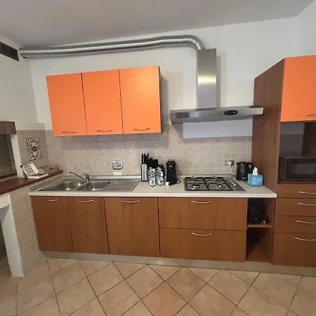 Living Apartment-centro Storico-autodromo Apartment